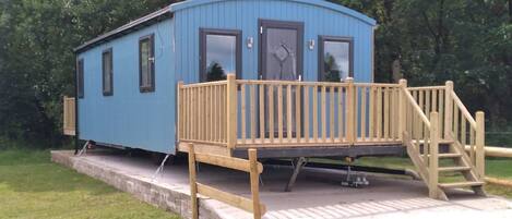 River View 13 - Riverview Lodges and Glamping, Welshpool