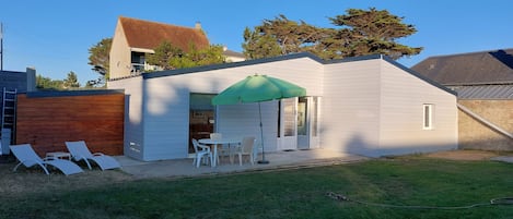 gîte de plein pied de 90m2 avec petit jardin clos