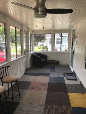 Play games or just relax on our fully enclosed front porch