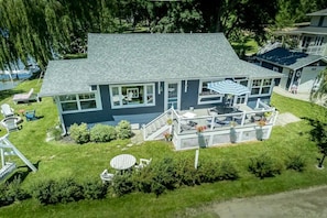 Amazing outdoor space! Private deck, fire pit, gas grill