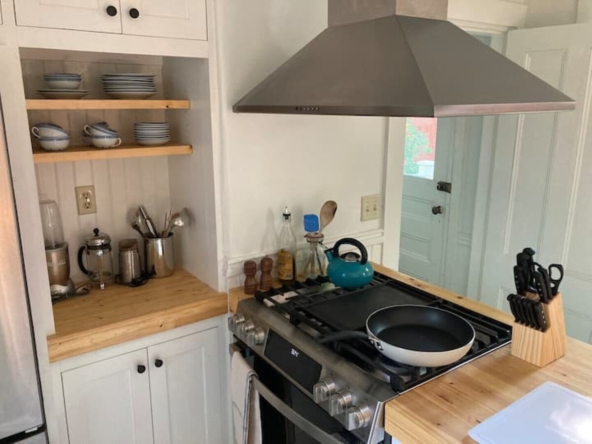 Sunny + private West End apartment with free parking