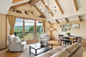 Living Room | Queen Sleeper Sofa | Smart TV w/ Cable | Gas Fireplace