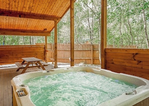 Bain à remous extérieur
