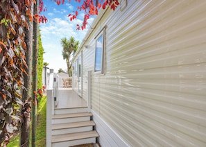 Quex Caravan Plus - Foxhunter Park, Monkton, Nr Ramsgate