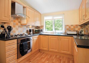 Longnor Wood 2 (Pet)