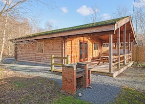 Badger Log Cabin 6 - Quarry Walk Lodges, Freehay, Cheadle