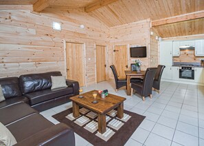 Badger Log Cabin 6 - Quarry Walk Lodges, Freehay, Cheadle
