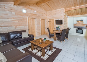 Badger Log Cabin 6 - Quarry Walk Lodges, Freehay, Cheadle
