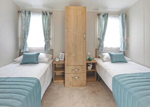 Gold 6 Caravan WCF - Merryfield and Sandfield, Chapel St Leonards