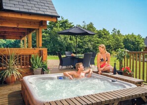 Tryfan Lodge - Anglesey Lakeside Lodges, Anglesey