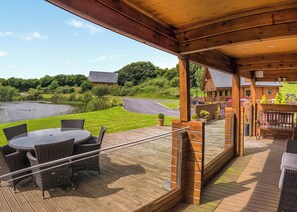 Tryfan Lodge - Anglesey Lakeside Lodges, Anglesey