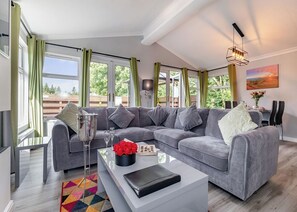 Chatsworth Superior - Longnor Wood Holiday Park, Longnor, Nr. Buxton