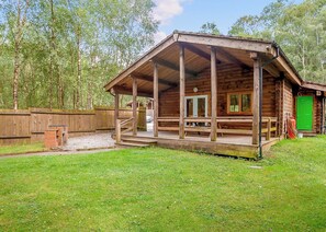 Owl Garden - Quarry Walk Lodges, Freehay, Cheadle