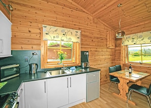 Spindlewood Lodge (Pet) - Spindlewood Lodges, Wells, Nr Glastonbury
