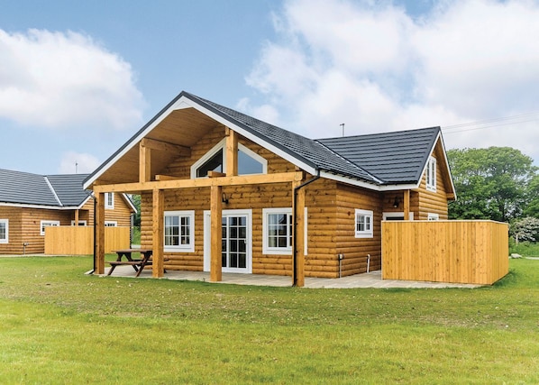 Skylark Lodge Pet - Hornsea Lakeside Lodges, Hornsea