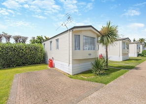 Manston Caravan - Foxhunter Park, Monkton, Nr Ramsgate
