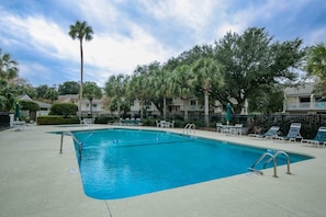 Guests of Fairway to Heaven are welcome to use the Fairway Dunes community pool and tennis courts.