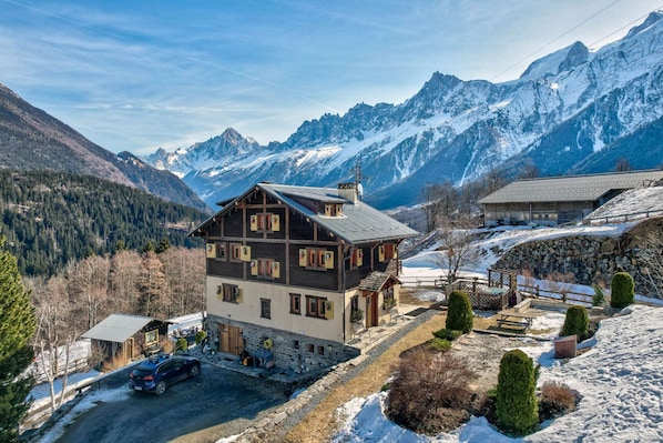 Maison Jaune - Alpes Travel - Chamonix - Prarion - Les Houches 1