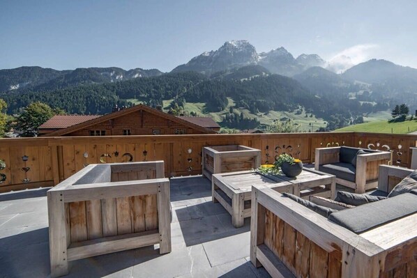 Terrace with stunning view of the Gstaad valey
