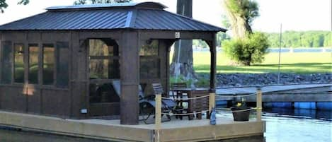 Lodge 6 At the Refuge of Saint-Paul-de-l'Île-Aux-Noix