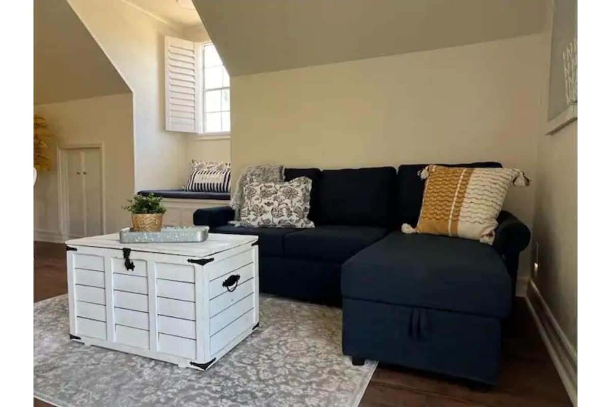 Sunsets & Shows! Brand New Private 1 BR Listing!