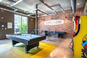 Spielezimmer