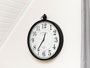 Wohnzimmer mit integriertem Küchenbereich