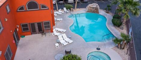 HawkRidge Pool and hot tub.