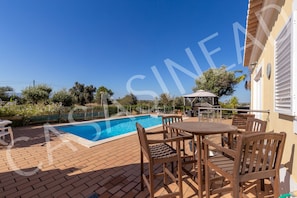 391925_algarveholidaylets_casasinead_swimmingpool1