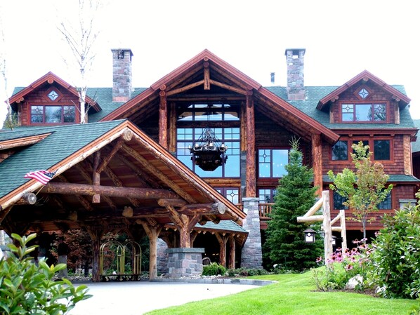 Front View of The Whiteface Lodge in the Summer