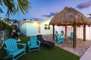 Stunning backyard canal views with private tiki hut