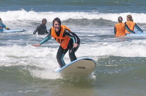 Surfing/bodyboarding