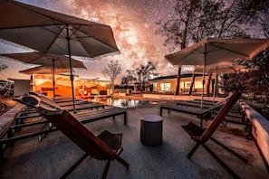 Poolside Stargazing