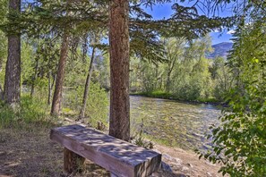 Walk to Blue River & Blue River Trail