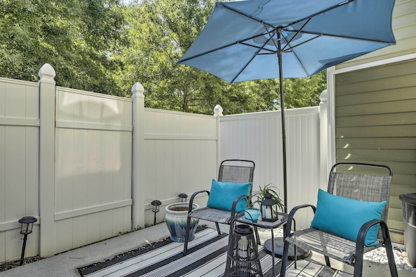 Raleigh Vacation Rental | 3BR | 2.5BA | Stairs Required | 1,357 Sq Ft
