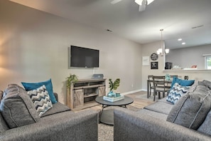 Living Room | 2-Story Townhome | Pet Friendly w/ Fee