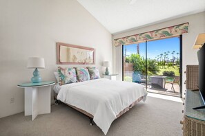Primary Bedroom w/ Golf Course View!