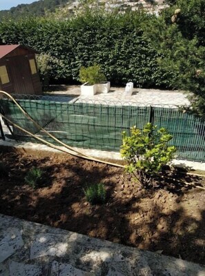 Enceinte de lâhĂ©bergement