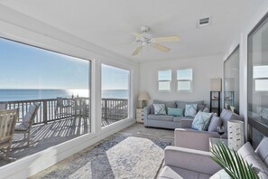 Sitting area with amazing views.