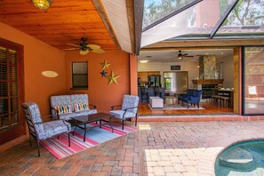 Indoor/Outdoor Living Space