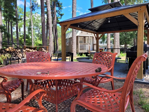 Soltow Cabin and Common gazebo, fire pit and grill area