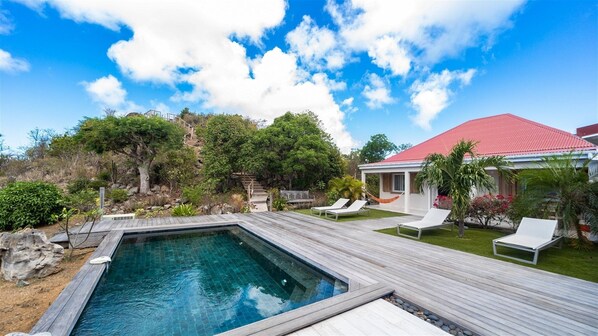 Pool & Terrace