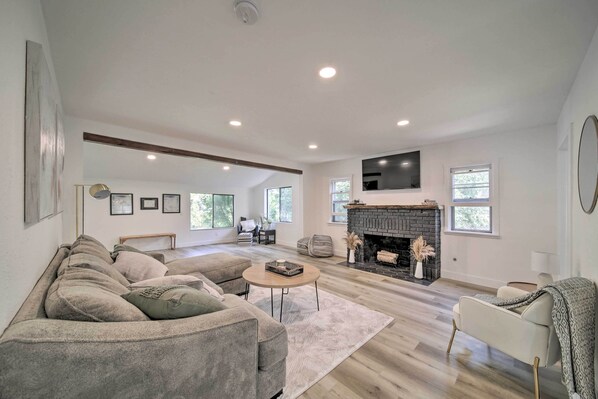 Liberty Lake Vacation Rental | 3BR | 2BA | Step-Free Access | 1,400 Sq Ft