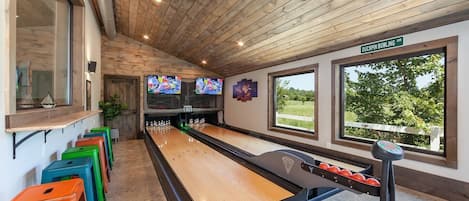 Epic game room with Duckpin bowling and arcade!