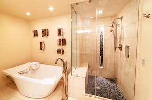 Bathtub, Tub, Room, Indoors, Bathroom