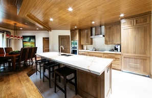 Kitchen Island, Indoors, Room, Flooring, Hardwood