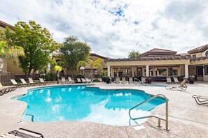 Relax and sunbathe in one of 2 pools or relax in one of the 2 jacuzzis just steps away from your unit.