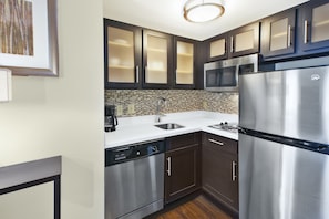 Tuck into a great snack you’ve prepared in your kitchenette.