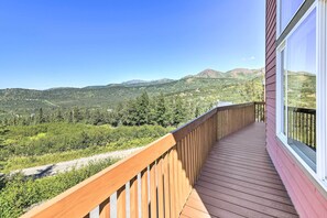 Deck | Mountain View | 2-Story Home | Central Heating