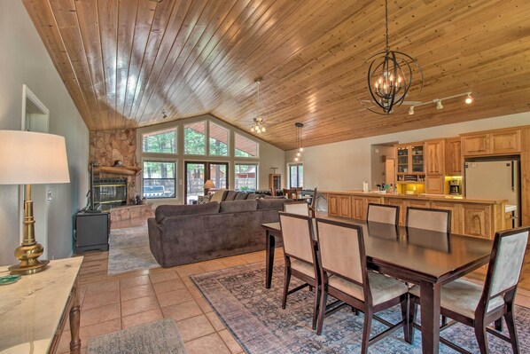 Lakeside Vacation Rental | 4BR | 2BA | 2,177 Sq Ft | Step-Free Access w/ Ramp